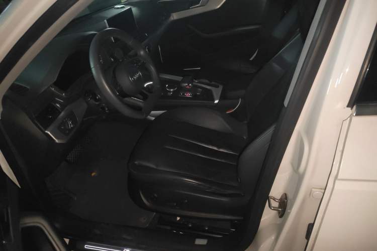 Used Audi A4L 2019 40 TFSI Fashion Version China V Left Front Seat