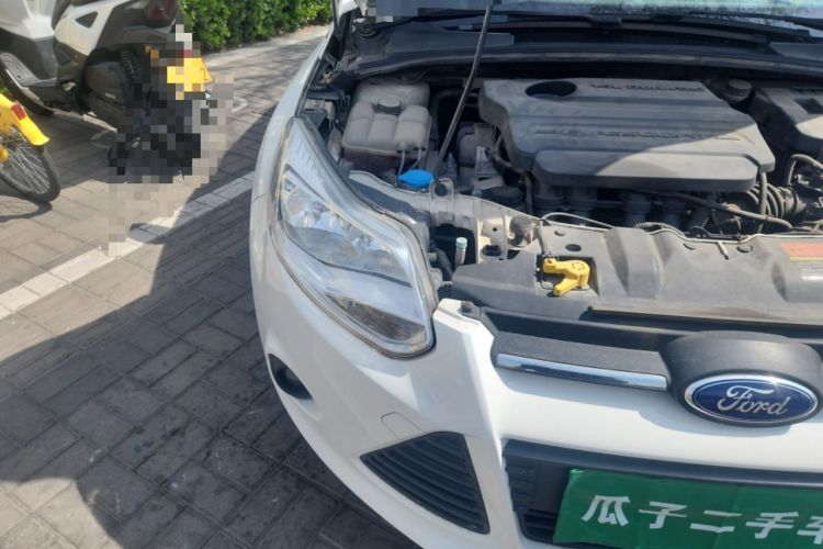 Used Ford Focus 2012 Sedan 1.6L Automatic Comfort Model Right Front Headlight