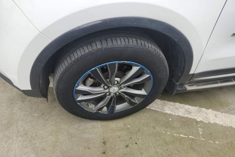 Used Geely Auto Emgrand X7 Sport 2016 1.8TD Automatic ZhiZun Version Left Front Wheel Hub