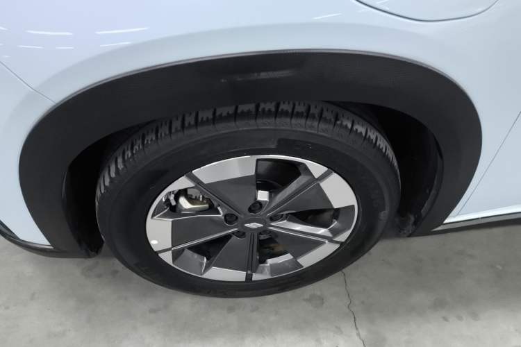 Used Livan Livan 7 2023 605km Hunter Light