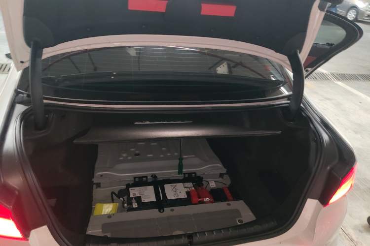 Used BMW 5 Series 2020 530Li Leading Model M Sport Package Trunk