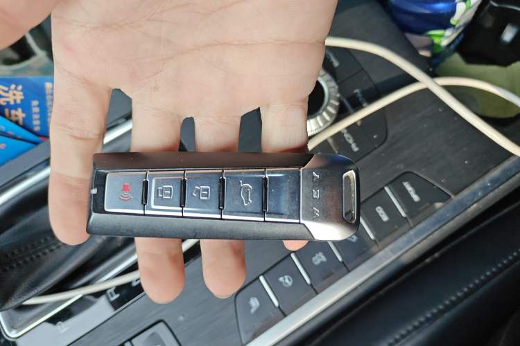 Used Wey VV5 2017 2.0T Ultra-Luxury Version
