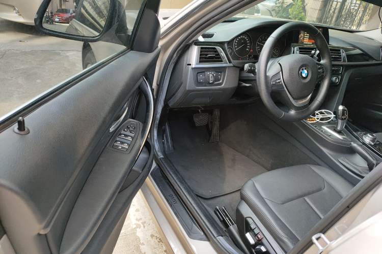 Used BMW 3 Series 2016 320Li Fashion Model