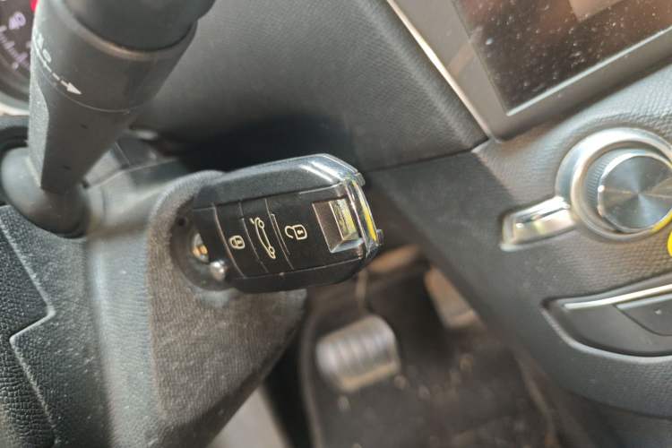 Used Peugeot 408 2014 1.8L Automatic Luxury Edition Vehicle Key