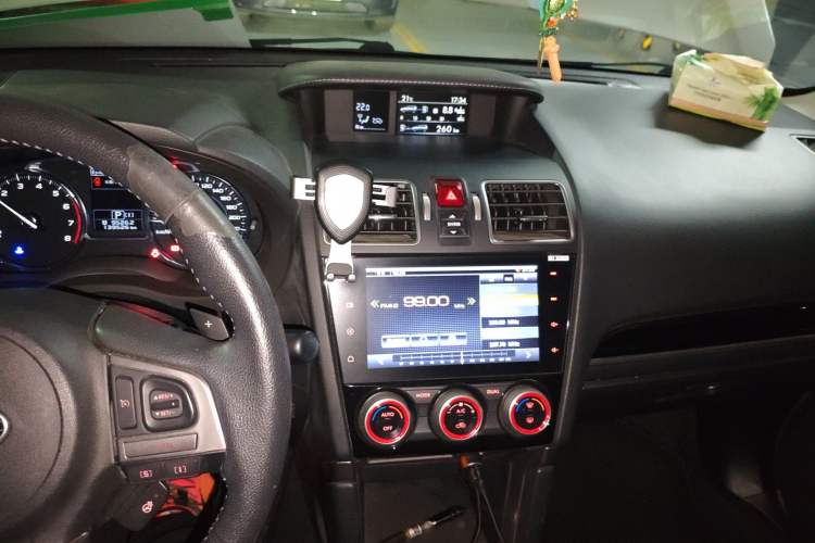 Used Subaru Forester 2016 2.5i Luxury Navigation Edition
