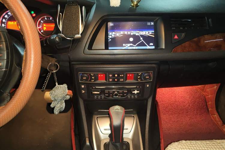 Used Citroen C5 2012 2.3L Automatic Prestige Edition Audio And AC Panel