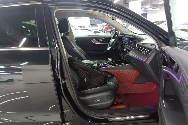 Used Hongqi HS5 2022 Facelifted Version 2.0T Smart Connect Flagship All-Wheel-Drive Edition Right Front Seat