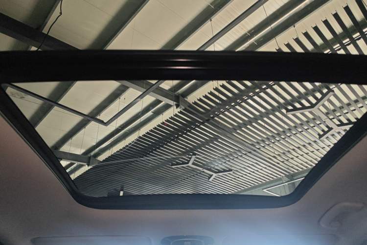 Used Hyundai ix35 2023 Musso 2.0L Prestige LUX Edition Headliner
