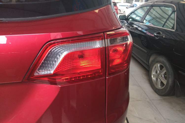 Used Wuling Hongguang S3 2019 1.5L Manual Comfort Model China VI Standard
