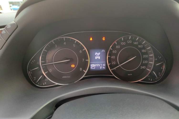 Used Nissan Patrol  Instrument Cluster