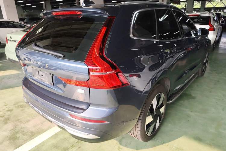 Used Volvo XC60 New Energy 2024 T8 Plug-in Hybrid Long-Range All-Wheel Drive Smart Luxury Edition
