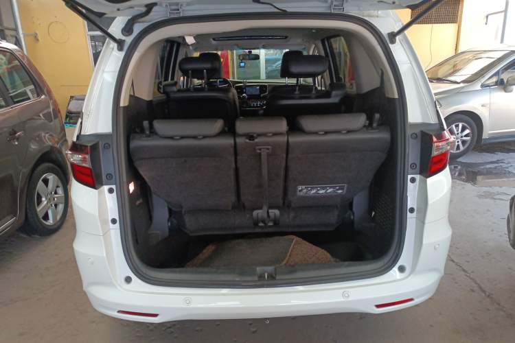 Used Honda Odyssey 2017 2.4L Smart Edition Trunk