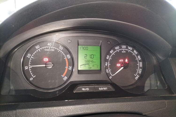 Used Skoda Rapid 2013 1.4L Manual Enjoyment Model
