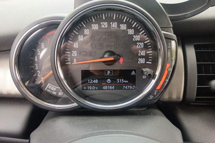 Used MINI 2016 1.5T COOPER Performance Edition Instrument Cluster