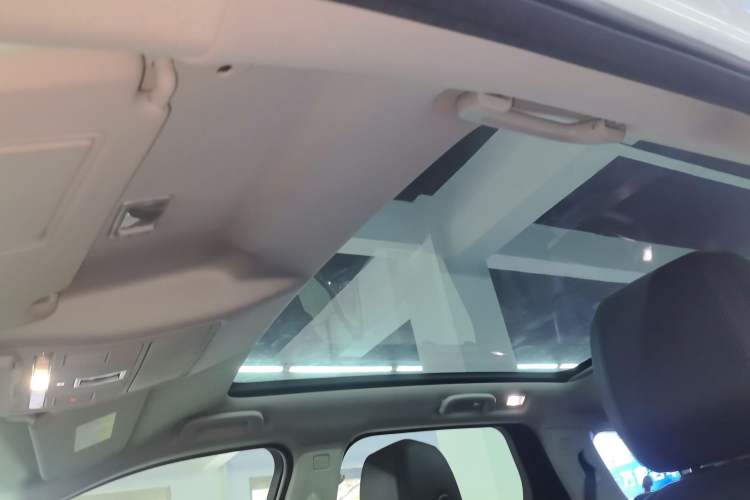 Used Land Rover Discovery Sport 2018 240 PS PURE Edition