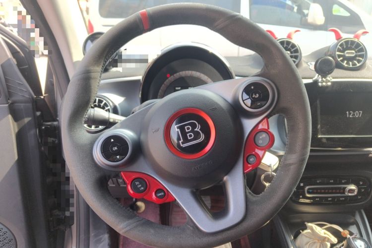 Used smart fortwo 2016 0.9T 66 kW Convertible Pioneer Edition

