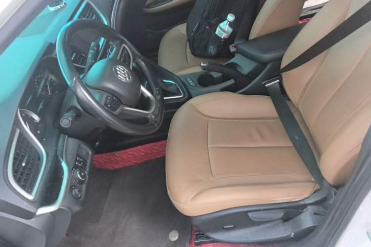 Ojetý Buick GT 2019 18T Automatic Connected Flagship Version China V Standard