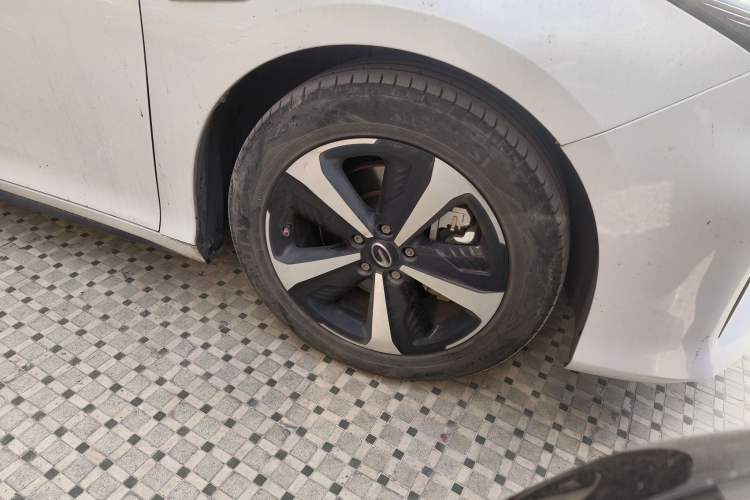 Used GAC Group Toyota iA5 2019 Leading Edition Right Front Wheel Hub
