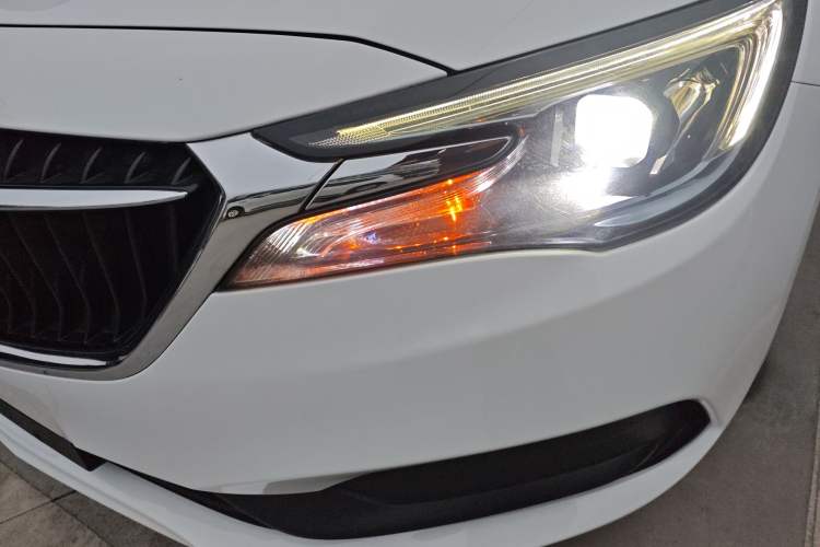 Used Buick GL6 2021 323T Mild Hybrid Connect Luxury Model
