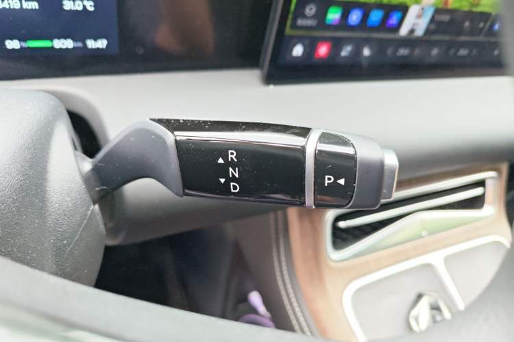 Used Hycan V09 2023 Luxury Edition 620 Gear Lever