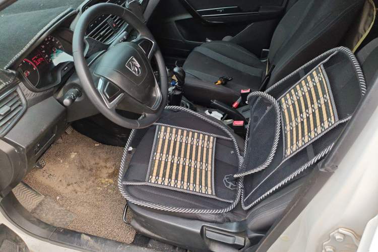 Used Baojun 310 2016 1.2L manual Comfort trim level
