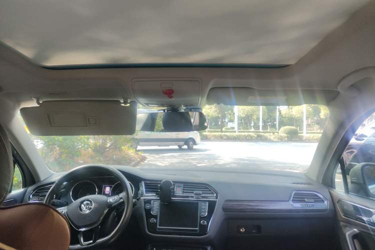 Used Volkswagen Tiguan L 2017 330TSI Automatic Two-Wheel Drive Luxury Edition
