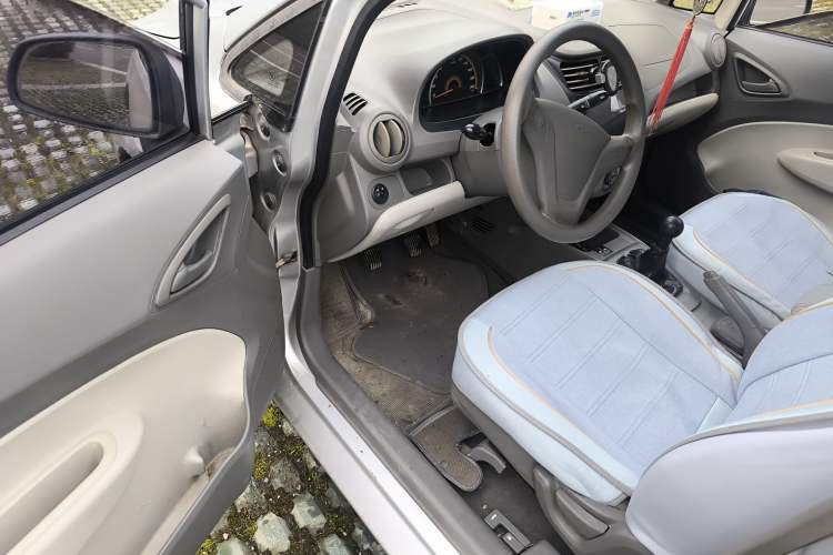 Used Chevrolet Sail 2010 Sedan 1.4L Manual Ideal Edition