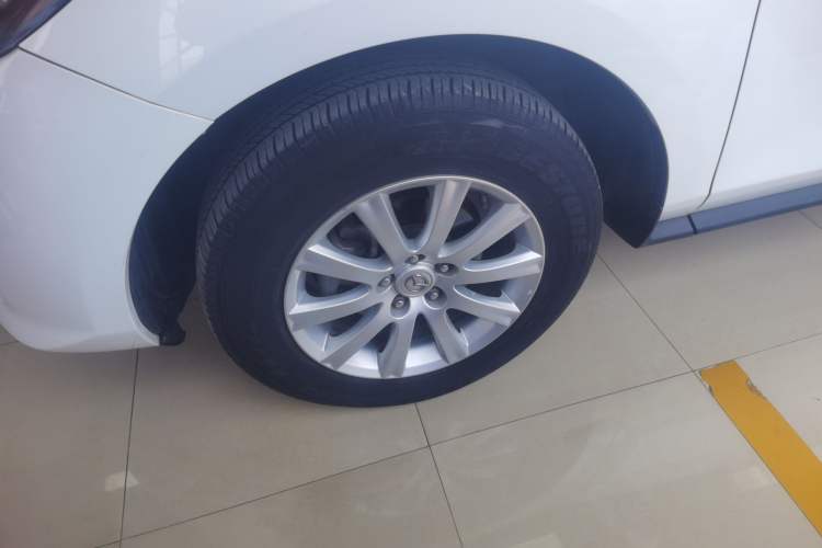 Used Mazda CX-7 2014 2.5L 2WD Luxury Edition Exterior 4