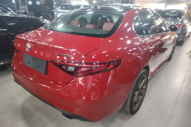Used Alfa Romeo Giulia 2019 2.0T 280HP Luxury Edition