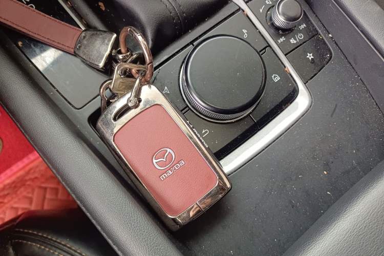 Used Mazda 3 Axela 2021 2.0L Automatic Zhiqing Edition Vehicle Key