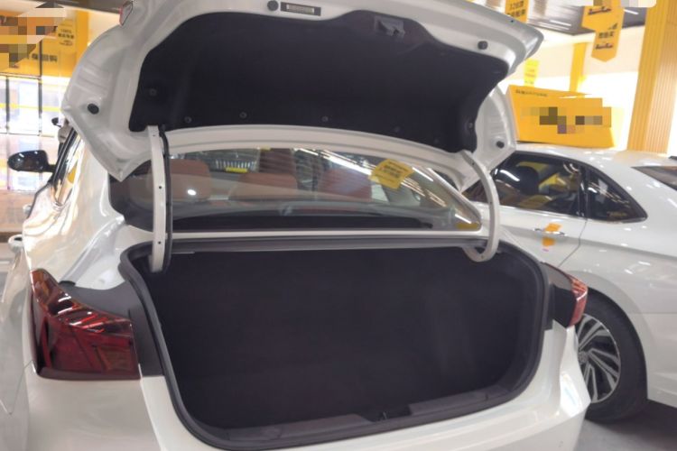 Used CHANGAN Eado 2024 PLUS Blue Whale NE 1.4T GDI DCT High-Energy Edition Trunk