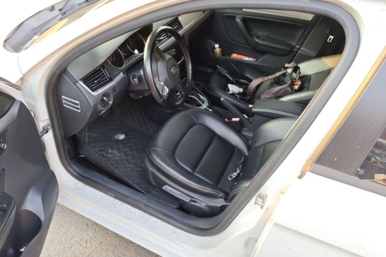 Used Volkswagen Bora 2015 Qihui Edition 1.6L Automatic Fashion Model Interior 3