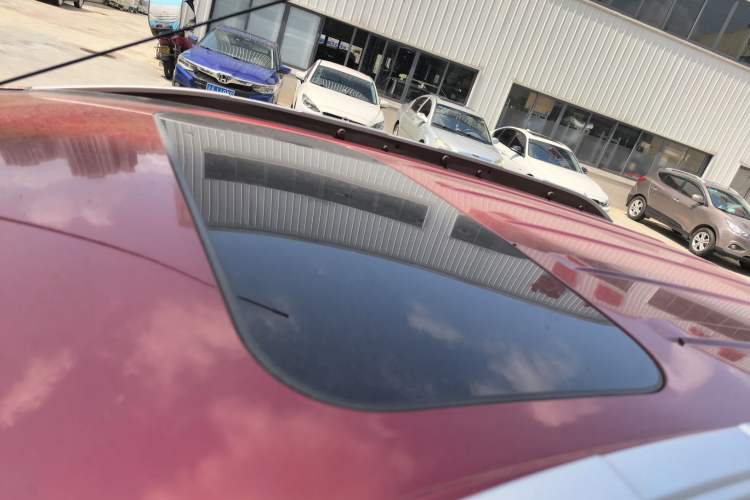 Used Ford EcoSport 2013 1.5L Automatic Prestige Model Roof