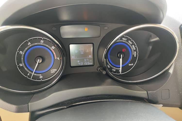 Used Chery E3 2015 1.5L Manual Fashion Model