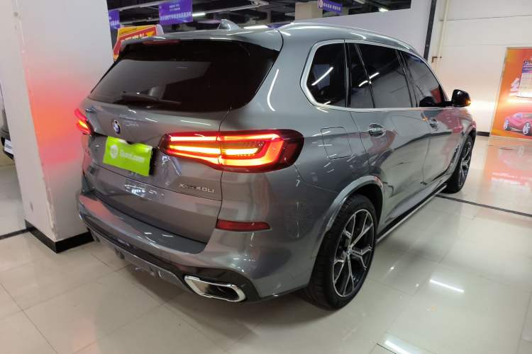 Used BMW X5 2022 Restyled xDrive 30Li Luxury Version M Sport Package
