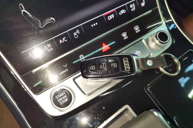 Used Audi Q7 2020 55 TFSI quattro S line sports model