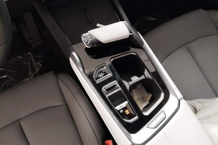 Used Changan UNI-T 2023 Second-Generation 1.5T Prestige Model