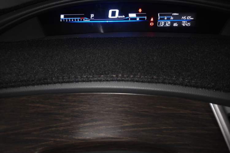 Used Honda Jade 2013 1.8L automatic Comfort version 5 seats