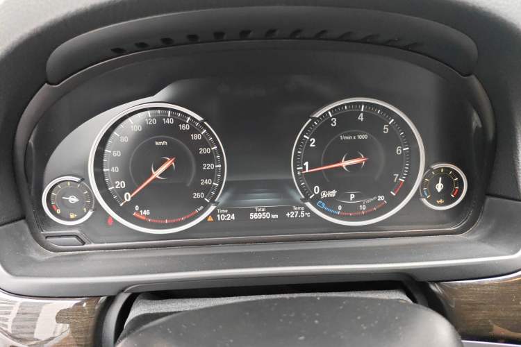 Used BMW 5 Series 2014 525Li Luxury Design Package
