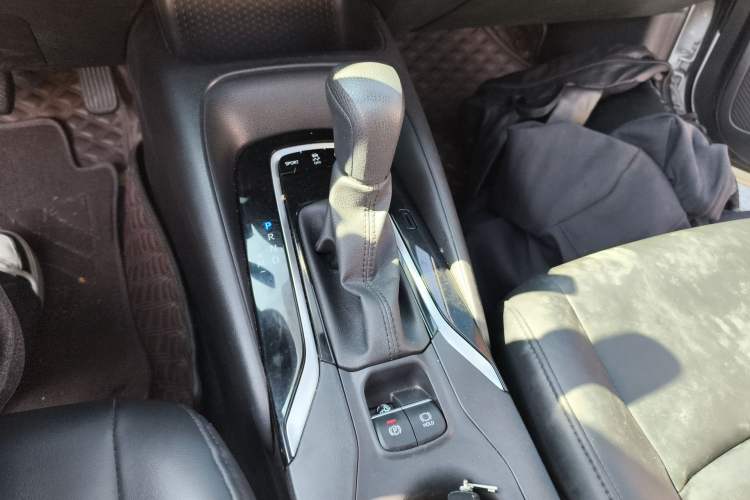 Used Toyota Levin 2022 185T CVT Luxury Edition Gear Lever