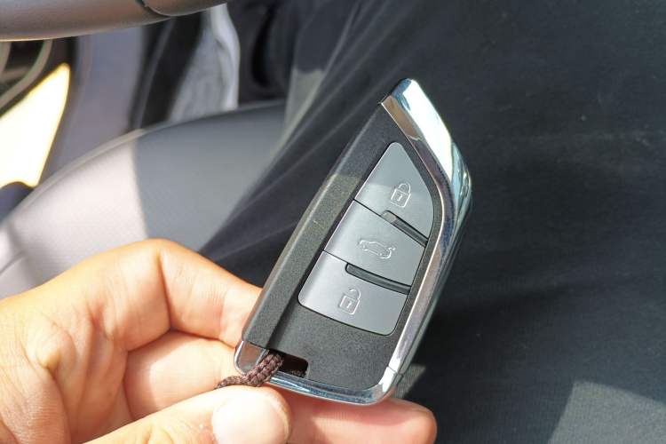 Used Hongqi E-QM5 2022 431 km Charge & Enjoy Edition
