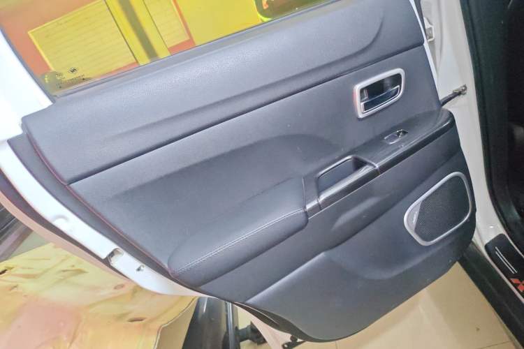 Used Mitsubishi ASX 2016 1.6L Manual Two-Wheel Drive Pioneer Edition
