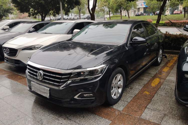 Used Volkswagen Passat 2019 280TSI Business Edition China VI