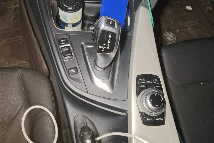 Used BMW 3 Series 2016 320Li Fashion Model Gear Lever