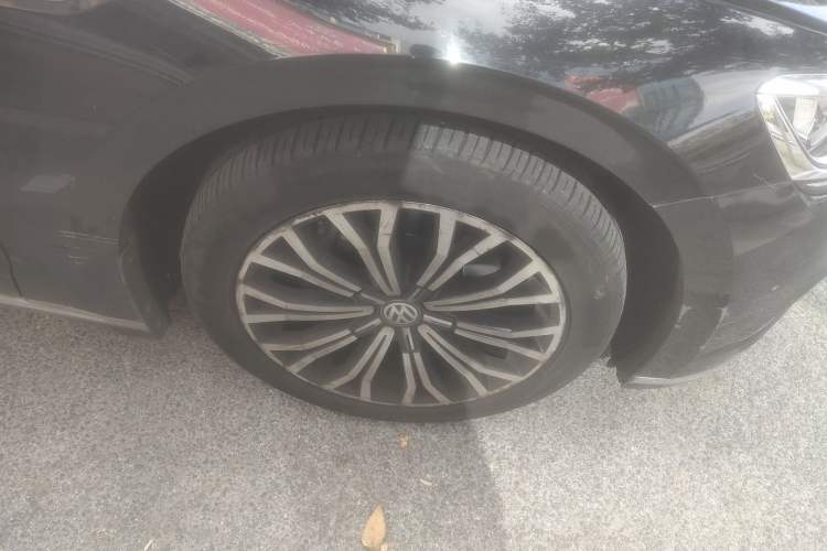 Used Volkswagen Phideon 2016 380TSI Two-Wheel-Drive Luxury Edition
