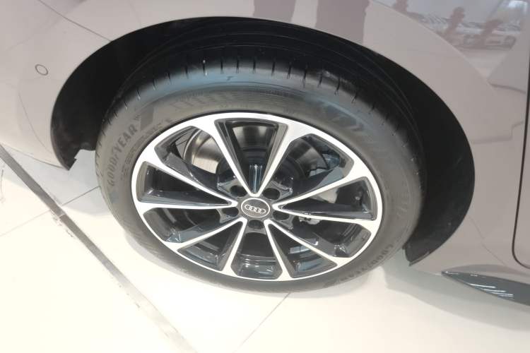 Used Audi A5L 2026 2.0T Sport
