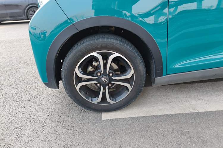 Used Chery QQ Little Ant 2021 150 000 Yuan Ant Fan Edition Ant Trend Version Lithium Iron Phosphate Left Front Wheel Hub