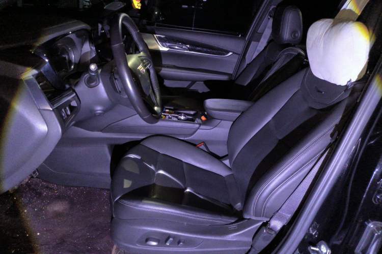 Used Cadillac XT6 2022 2.0T Six-Seater Four-Wheel Drive Luxury Version
