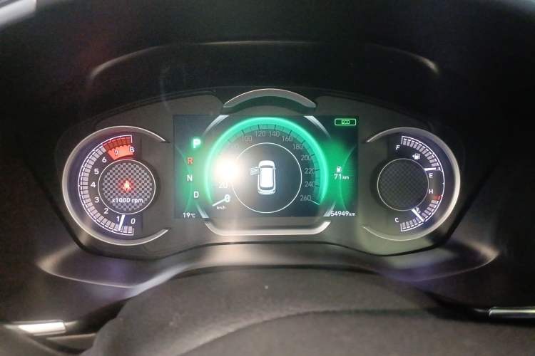 Used Hyundai Santa Fe 2023 Traveler 380T GDi Automatic Two-Wheel Drive LUX Prestige Edition