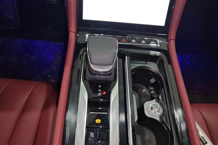 Used Hongqi H5 PHEV 2025 170 Super Hybrid Version
